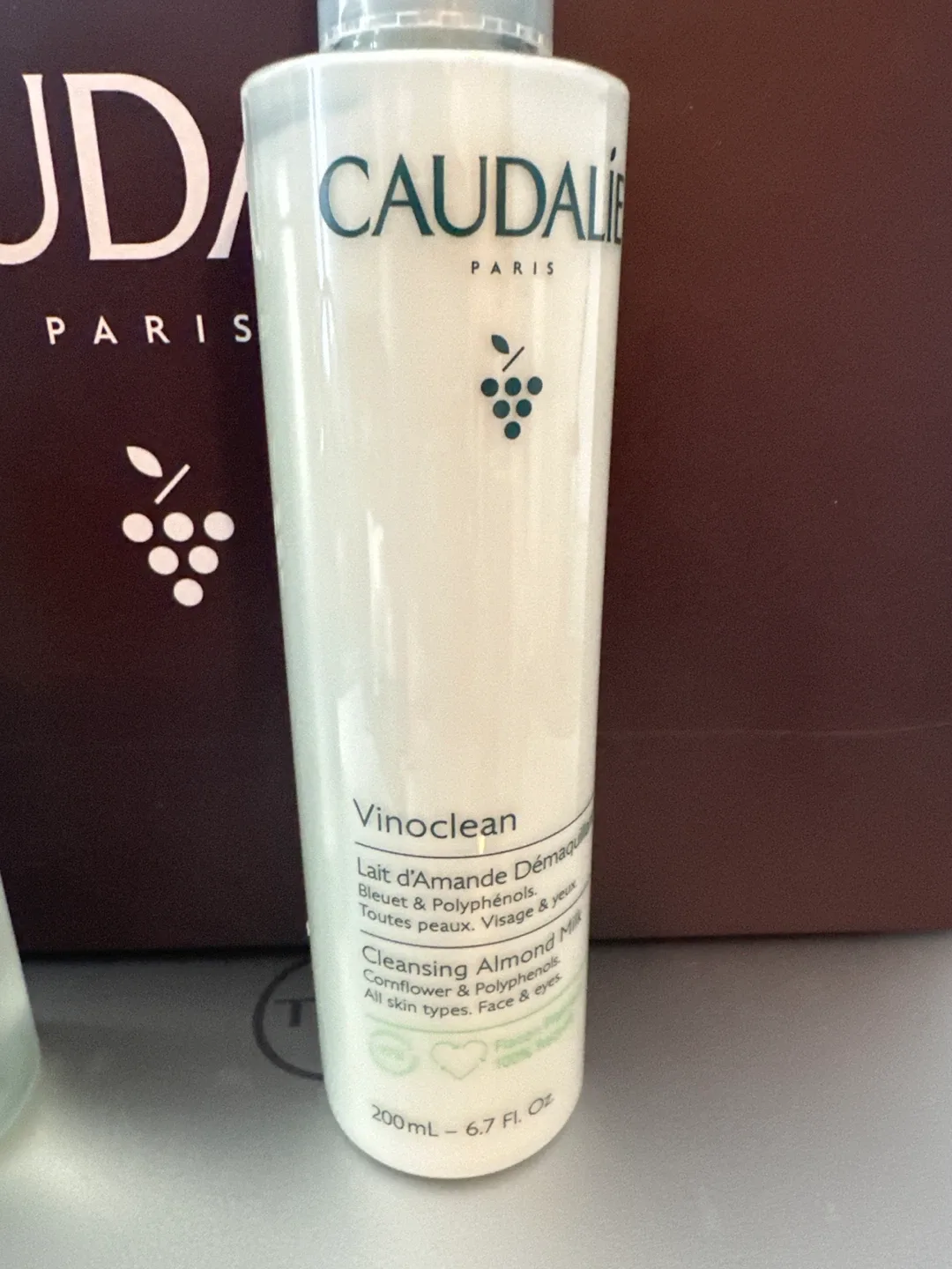Caudalie Vinoclean, Vinopure, Vinoperfect cleansers and Toners image indicator(2)