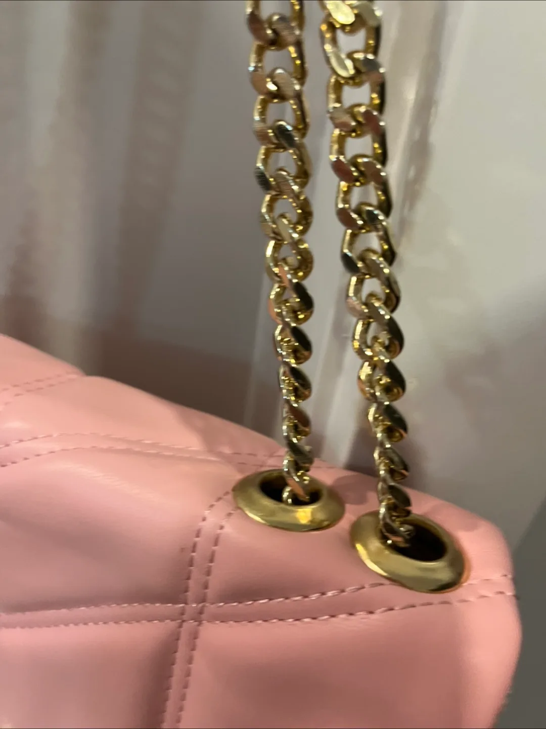 Nicole Miller purse image indicator(4)