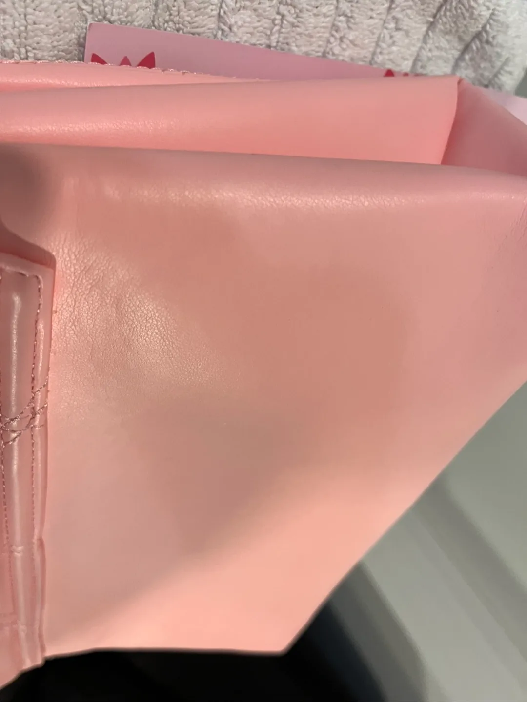 Nicole Miller purse image indicator(7)