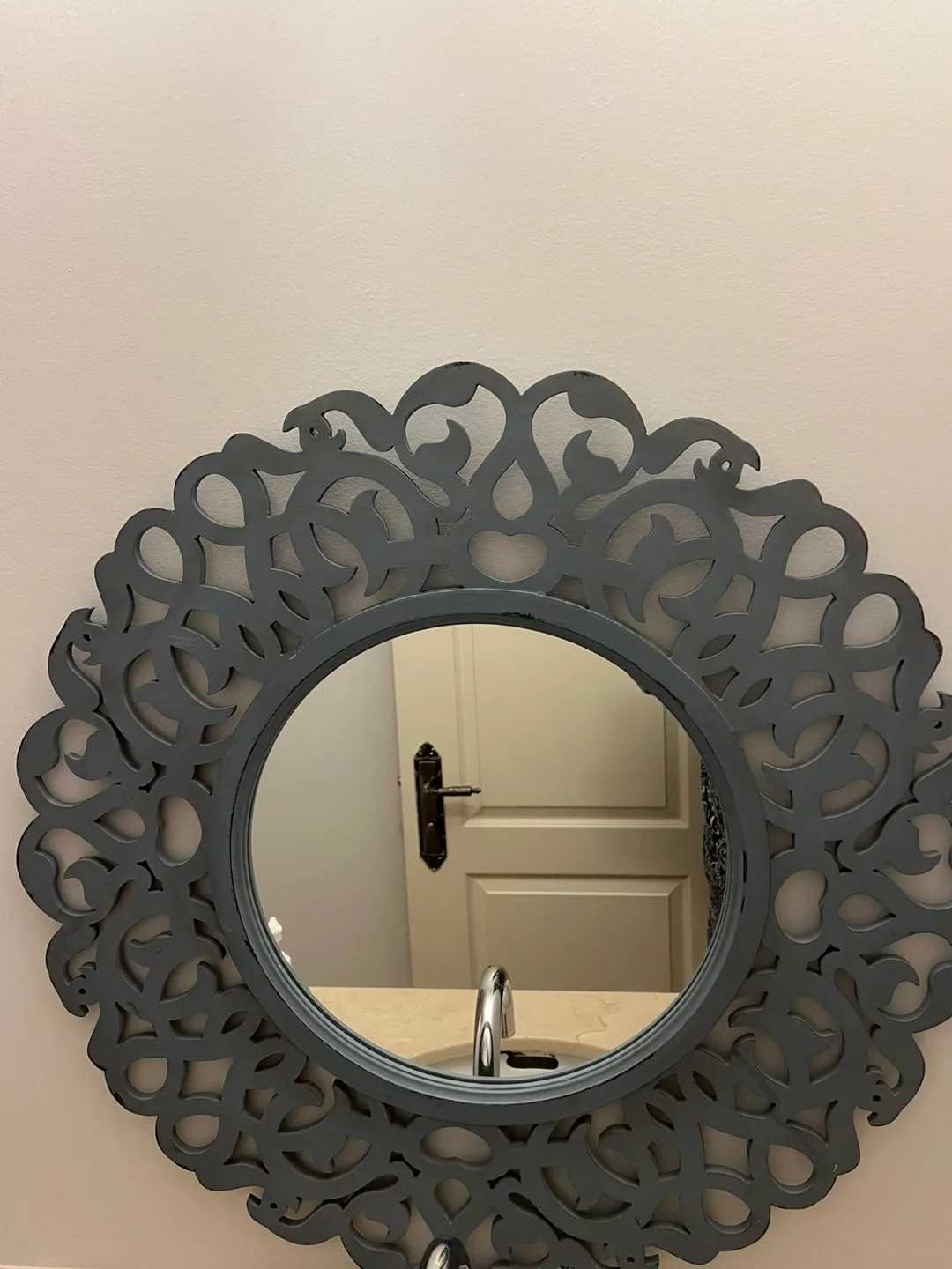 Round Decorative Wall Mirror - Grey image indicator(3)