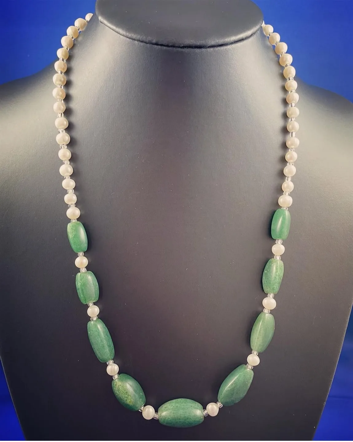 Green Jade and White Fresh Water Pearl necklace thumbnail