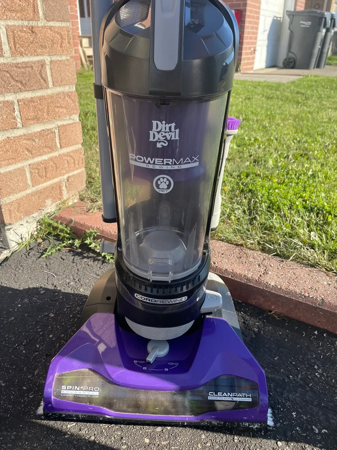 Dirt Devil Powermax Pet Cord Rewind Vacuum thumbnail