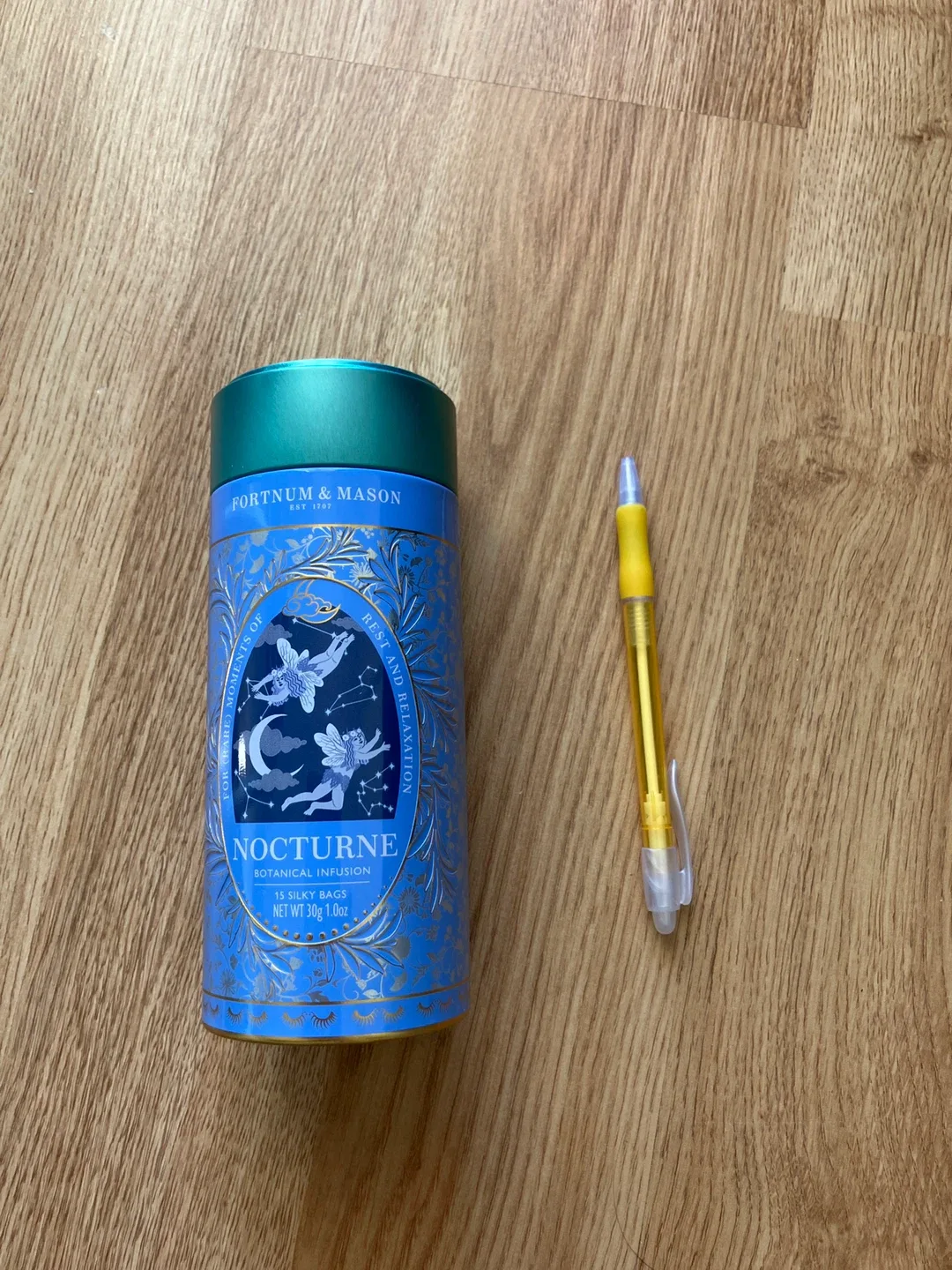 A can of Fortnum & Mason Nocturne Botanical Infusion Tea image indicator(2)