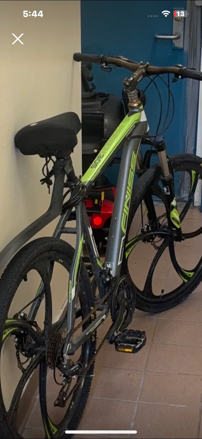 Finiss Session 30S Mountain Bike - Green/Black thumbnail