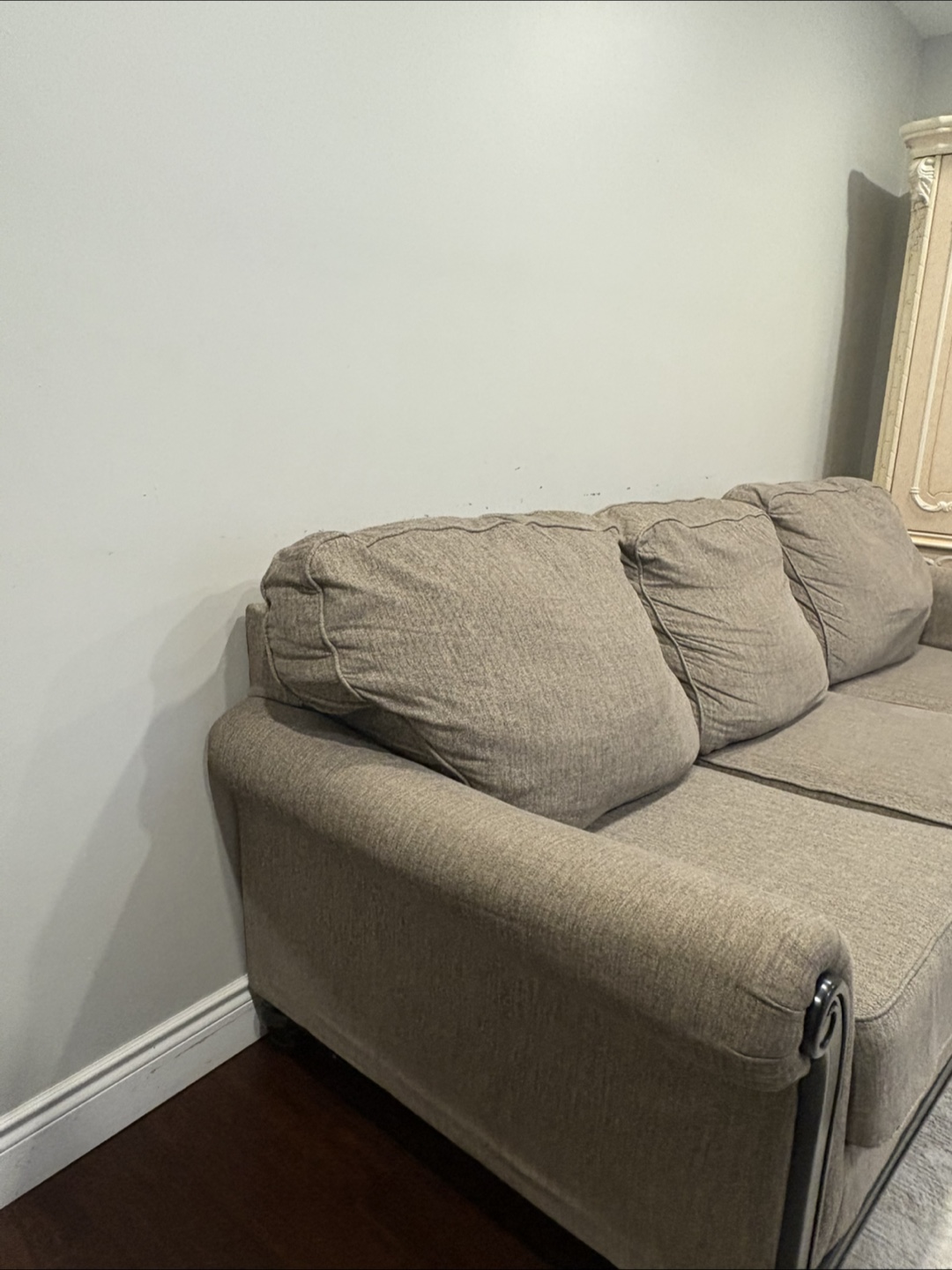 Comfortable Beige Sofa - photo 2