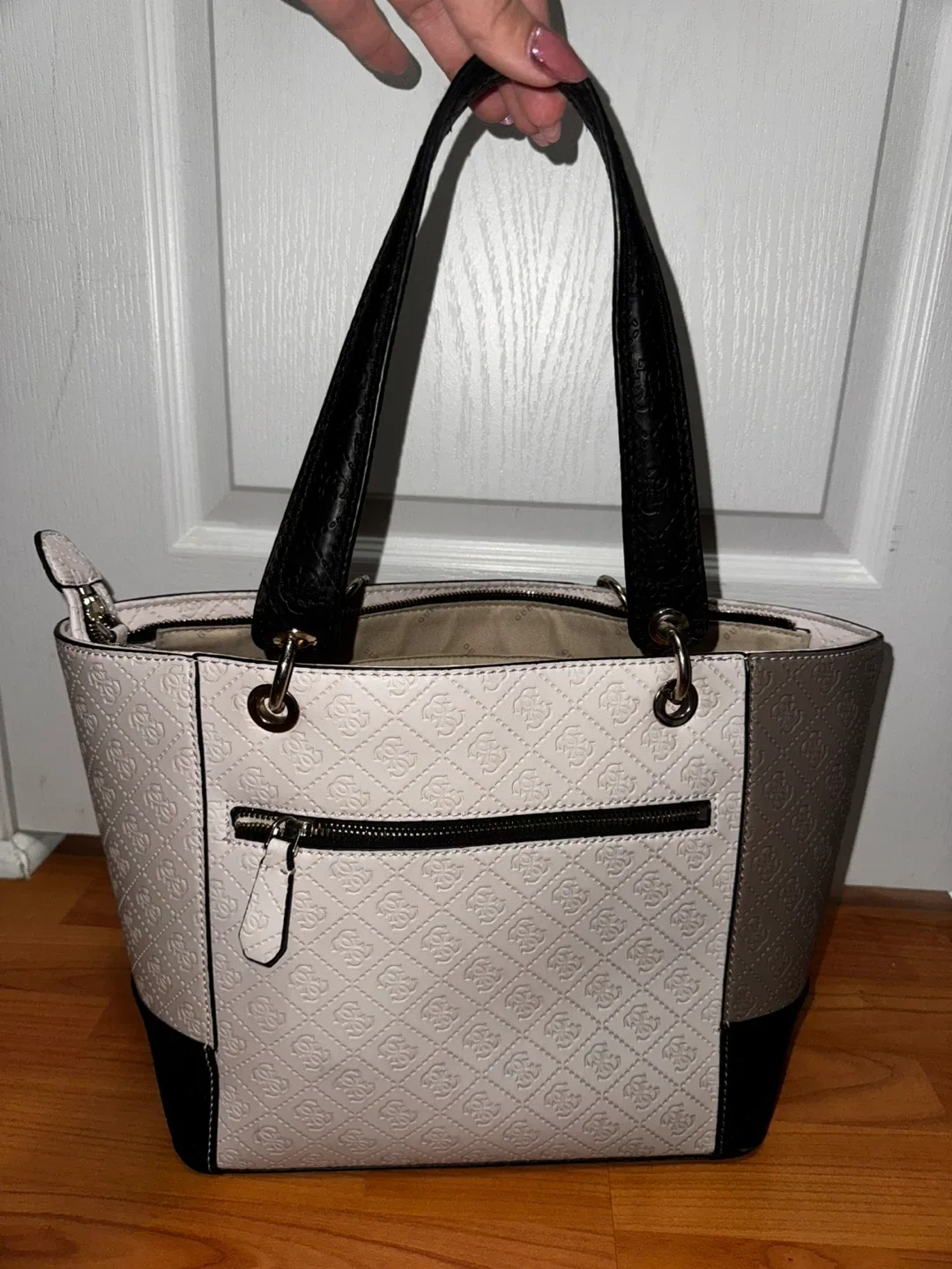 Guess Tote Bag - Black, White and Grey image indicator(4)