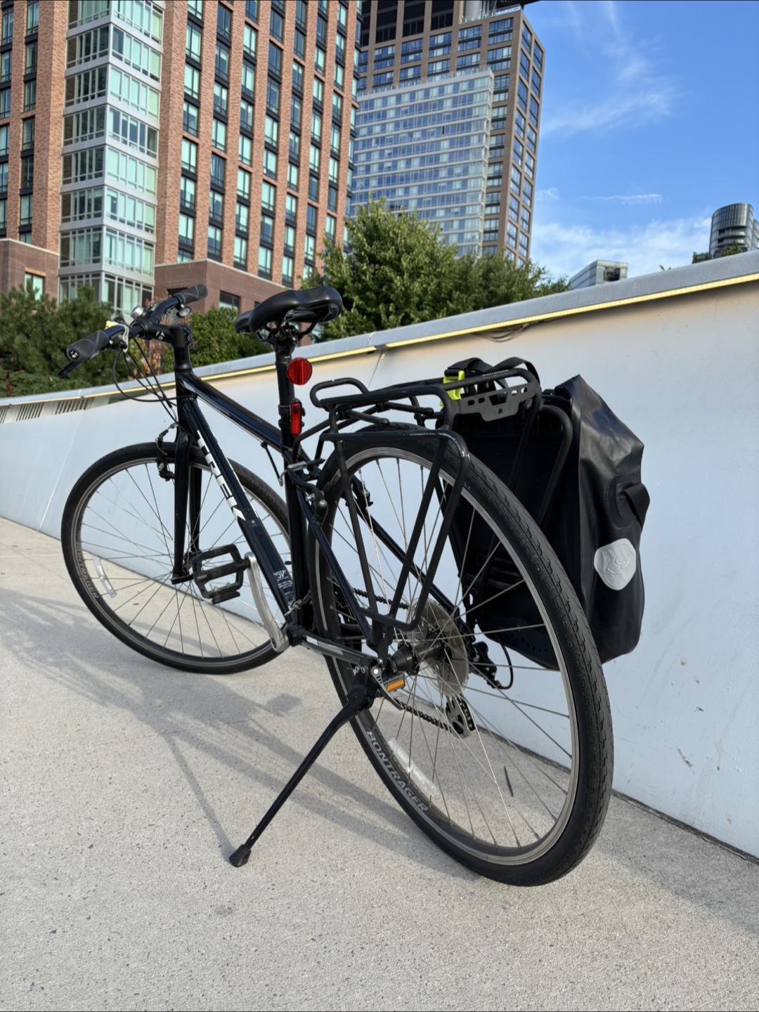 Trek Hybrid Bike with Rack and Waterproof Bags - photo 3