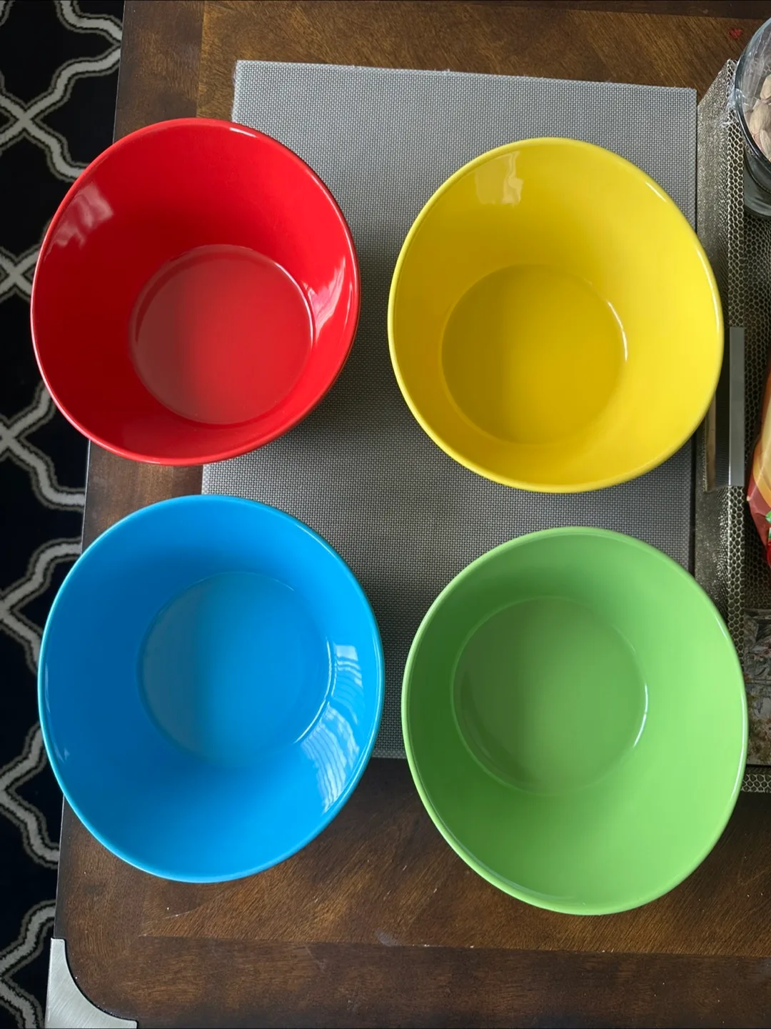 Set of 4 colourful bowls thumbnail