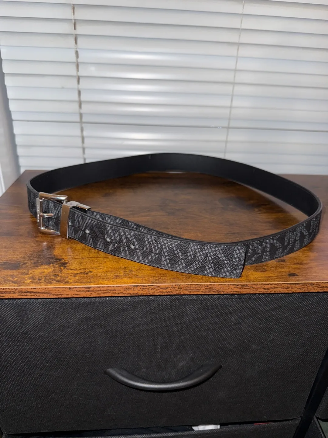 Michael Kors Reversible Belt image indicator(5)