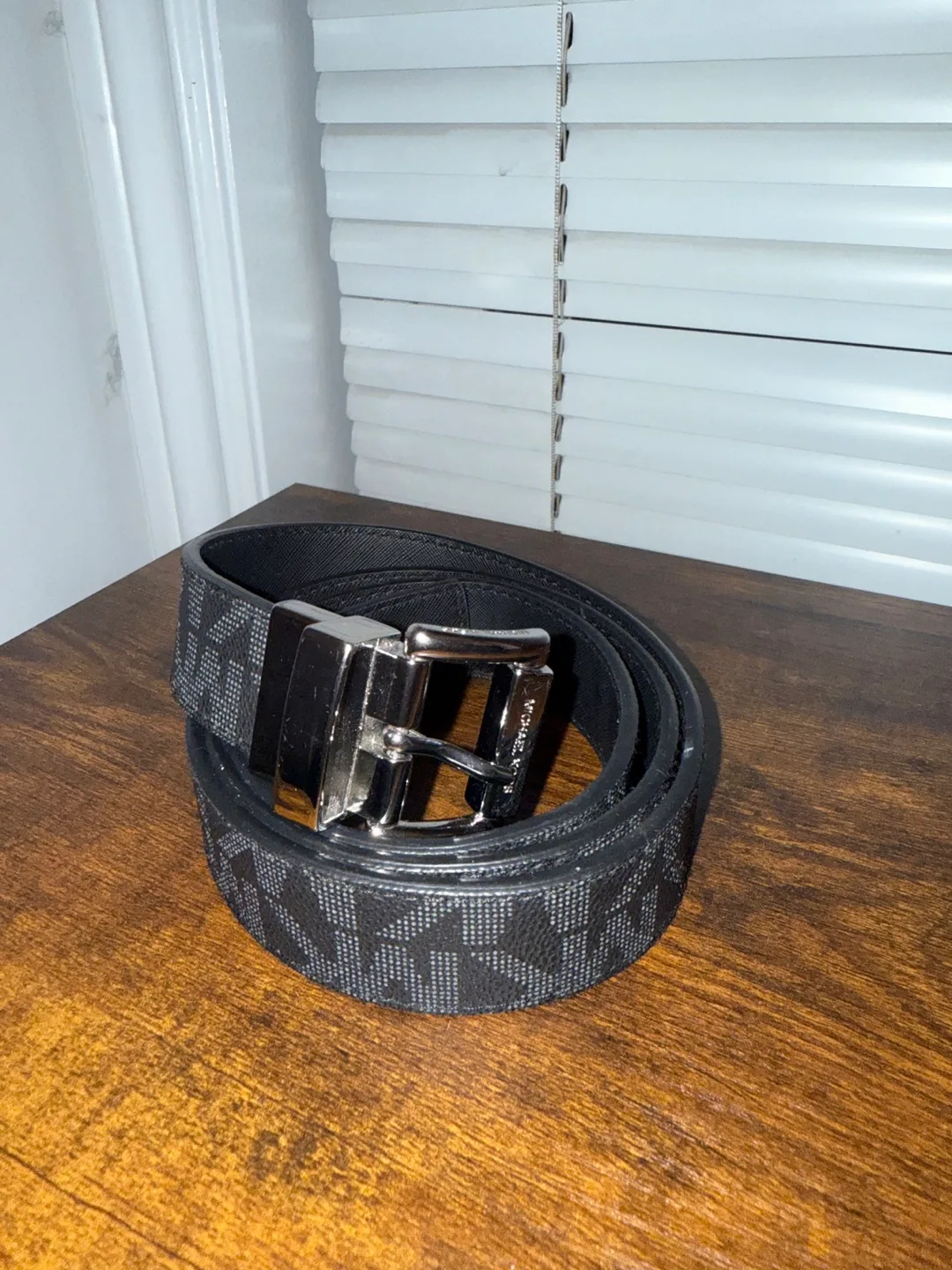 Michael Kors Reversible Belt image indicator(3)