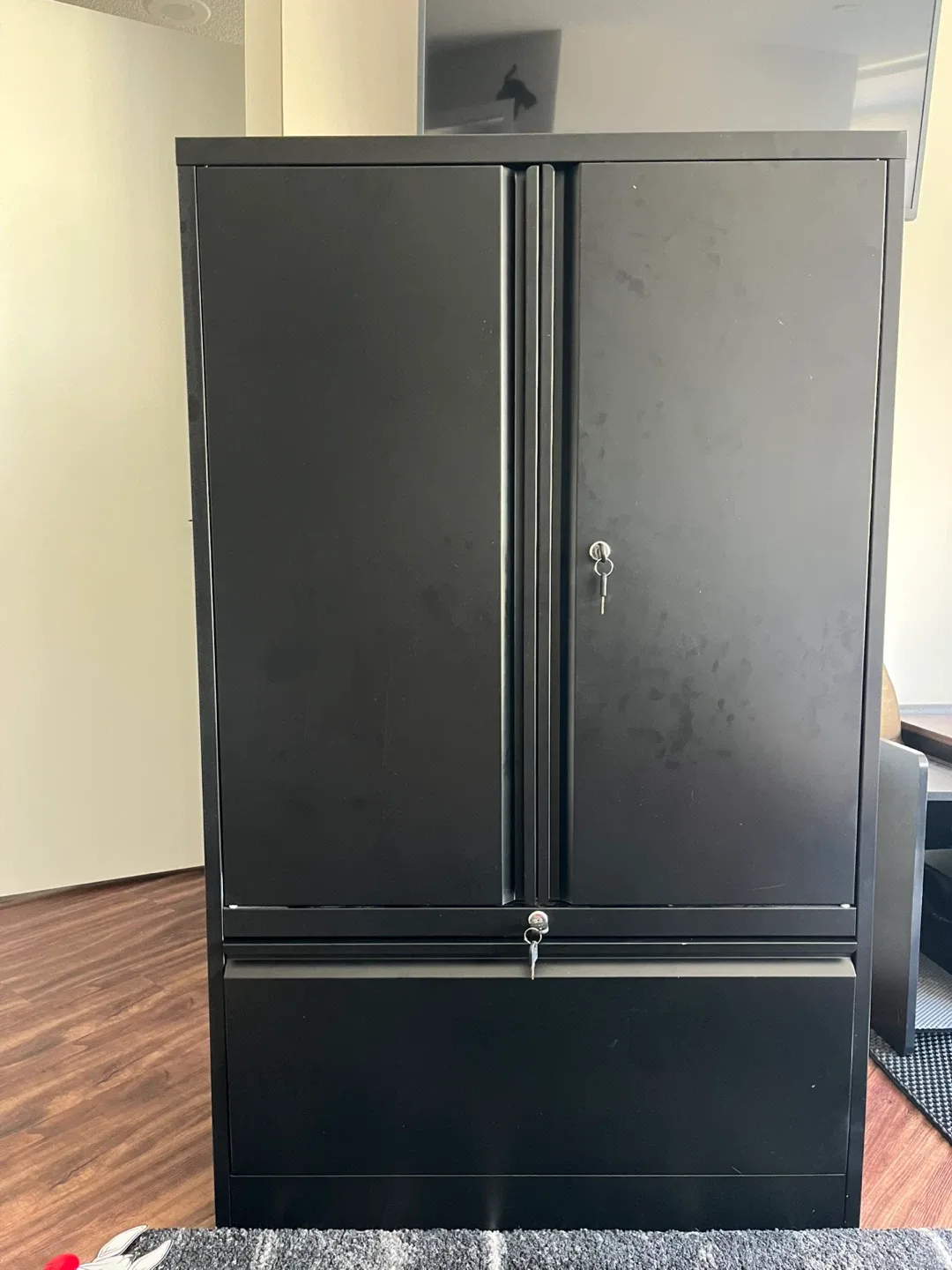 locking filing/storage cabinet 51.5” / 130cm tall thumbnail