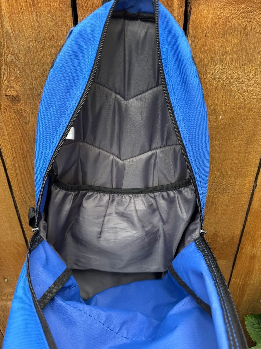 Blue Backpack image indicator(2)