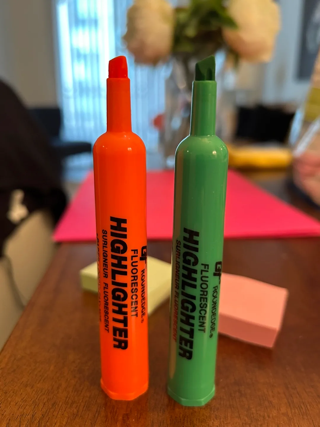 FREE: Highlighters & Mini Sticky Notes image indicator(3)