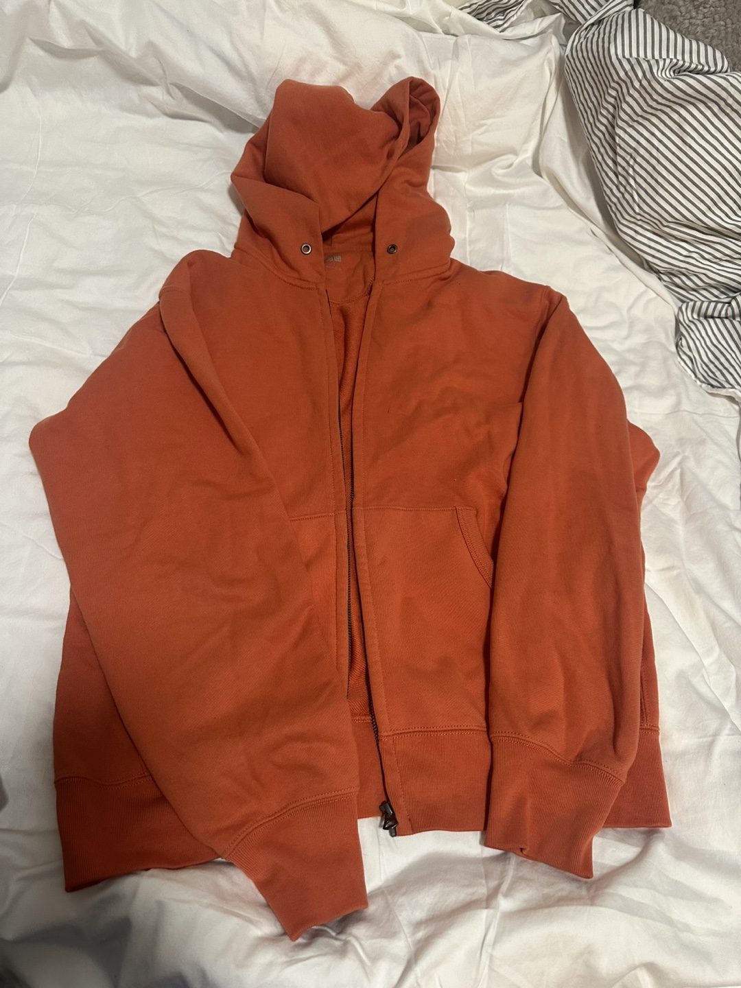 Unisex Uniqlo Orange Zip-Up Hoodie - Size Small - photo 3