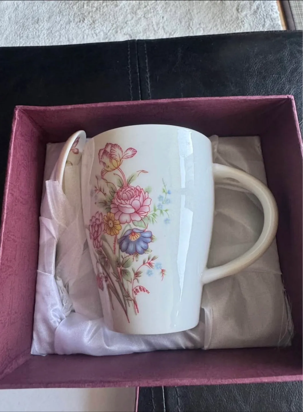 August Mug & Spoon Set image indicator(4)