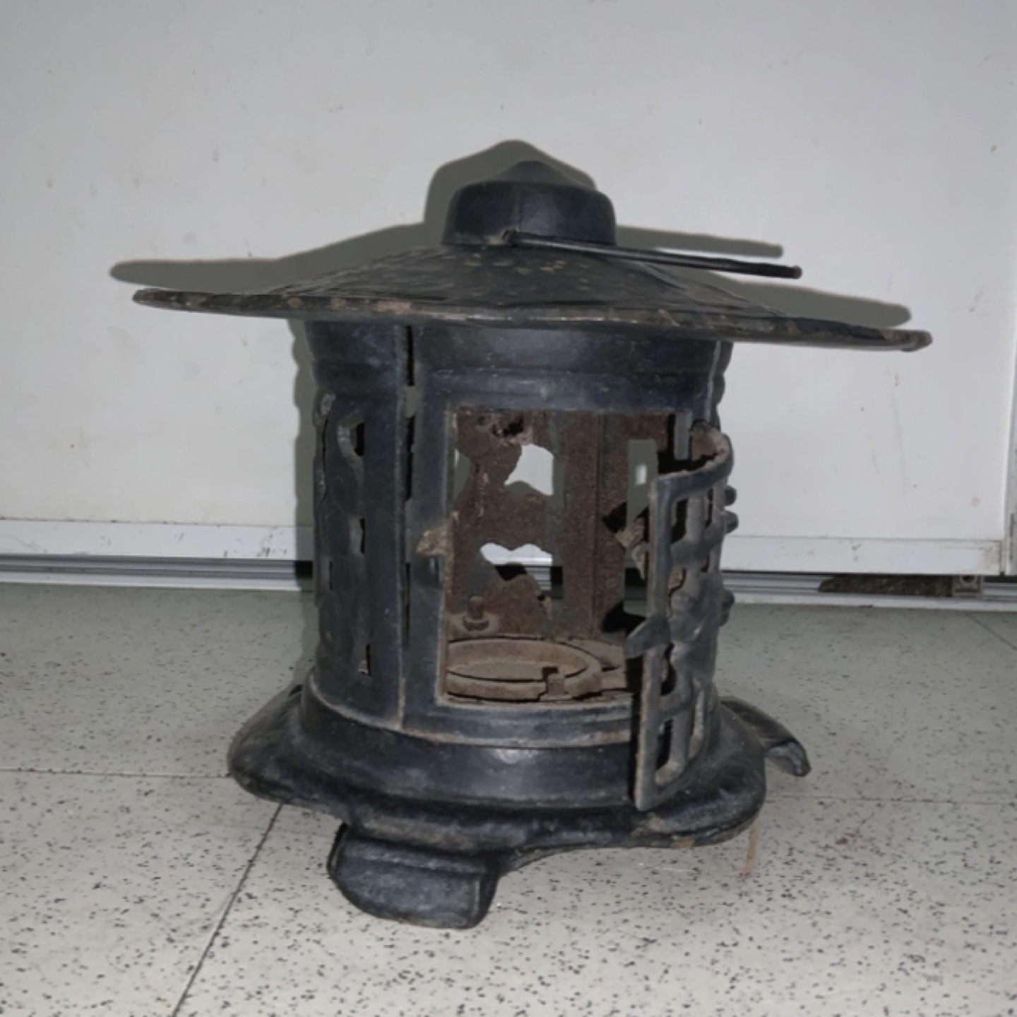 Vintage Japanese Cast Iron Lantern - photo 2