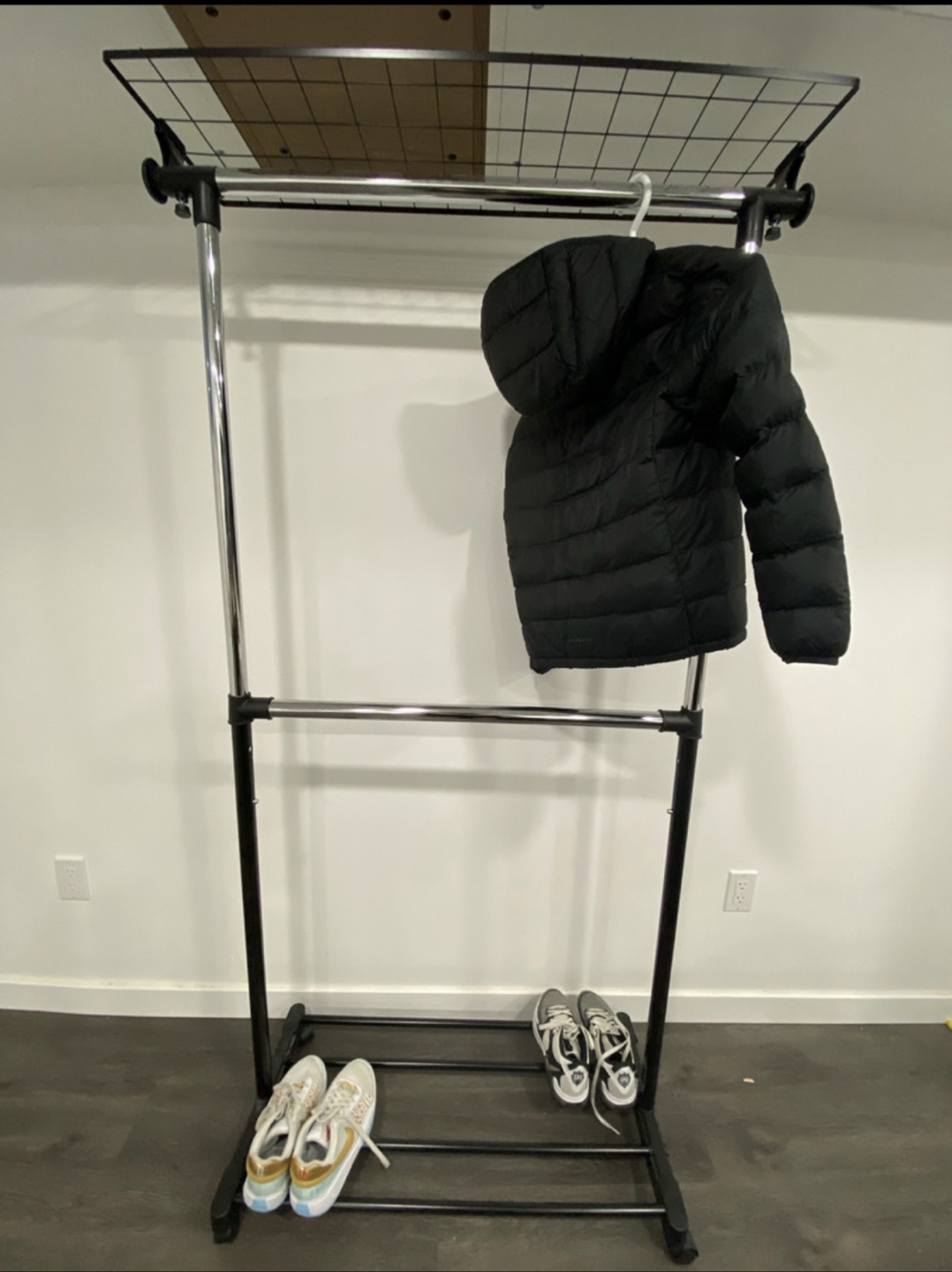 Adjustable Garment Rack - Black & Chrome