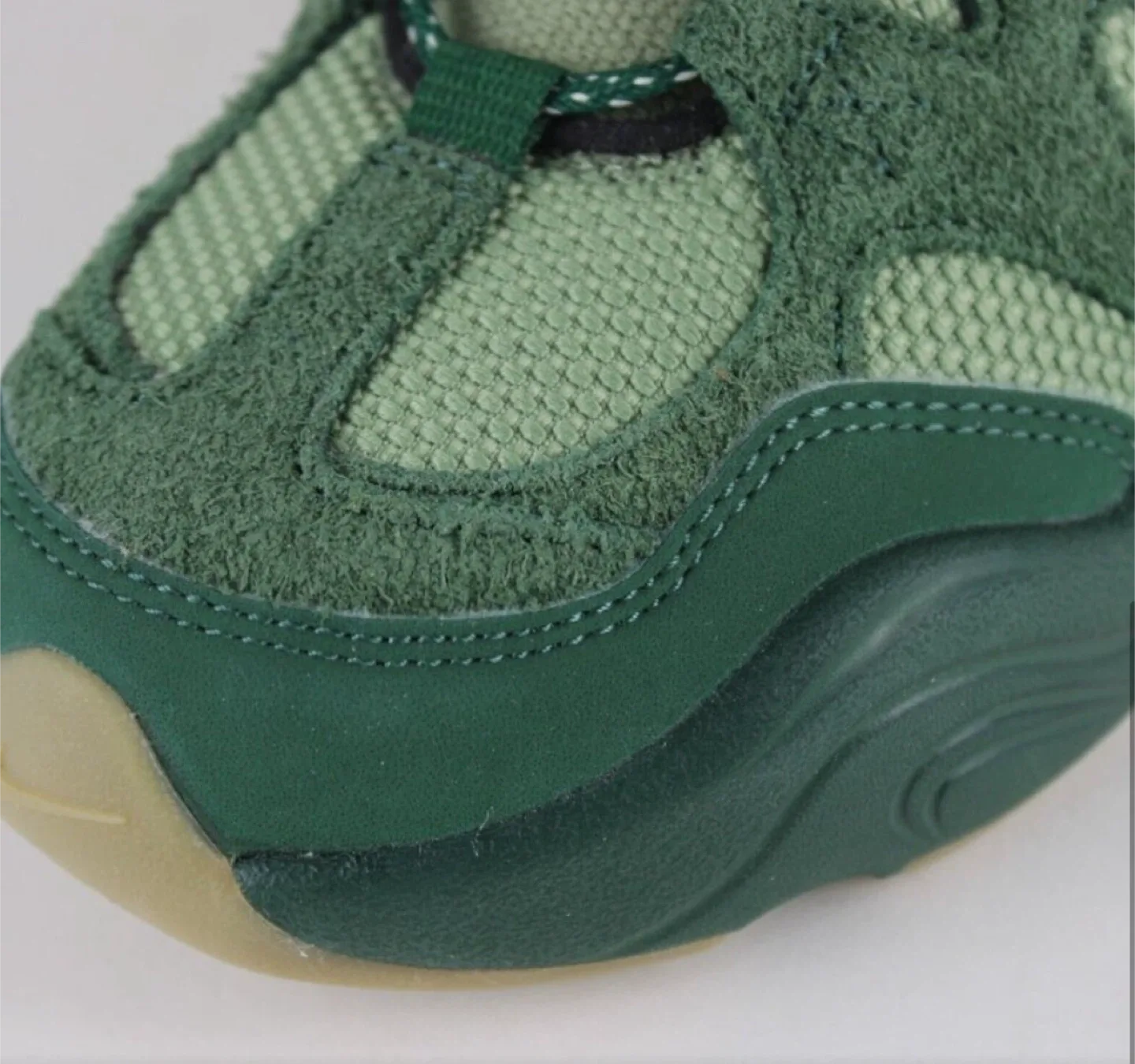 Brand New in Box Nike Green Sneakers image indicator(2)