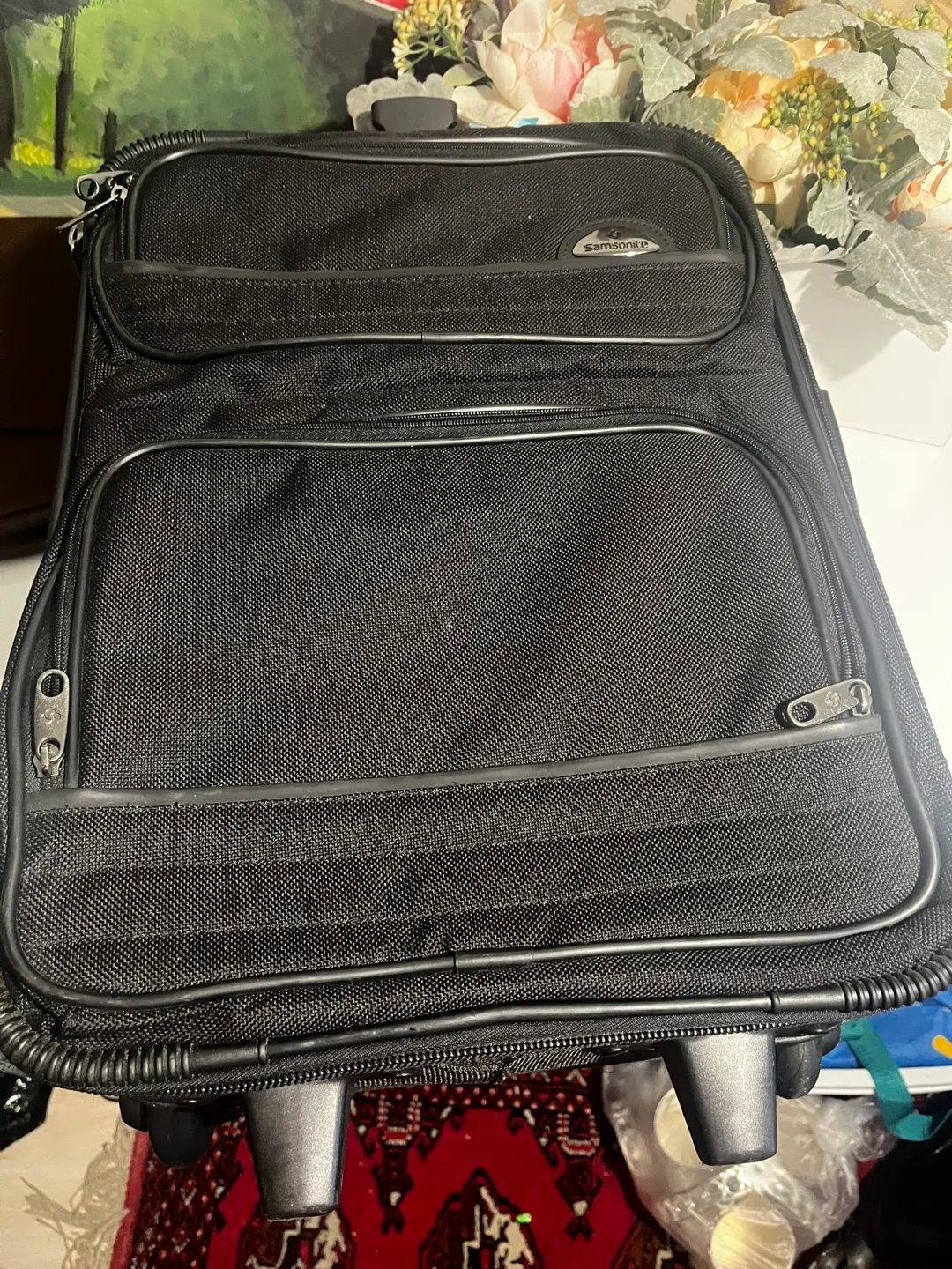 Samsonite Black Rolling Carry-On Luggage image indicator(2)