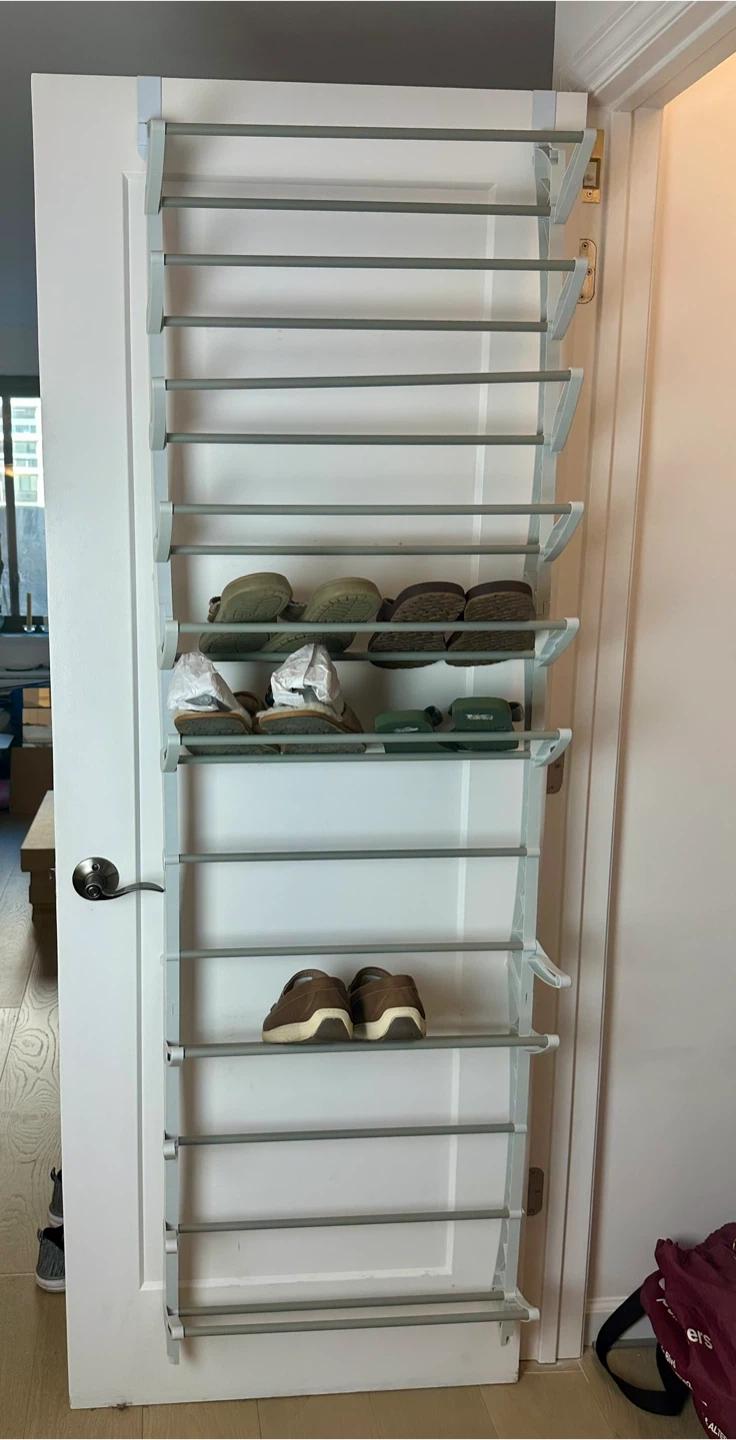 Over-the-Door Shoe Rack Organizer Read description!