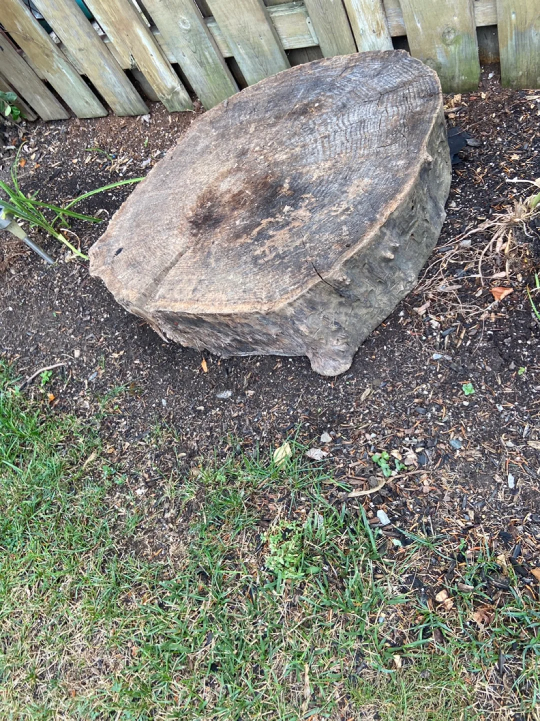 Big piece of wood to make a table or fire wood image indicator(2)