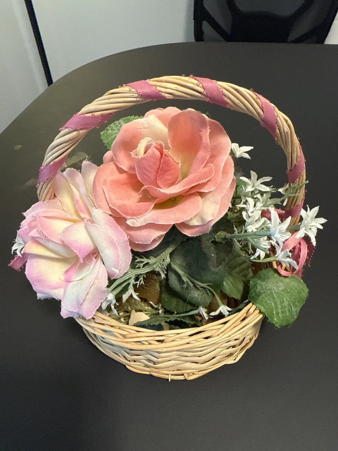 Flower Basket with Roses thumbnail
