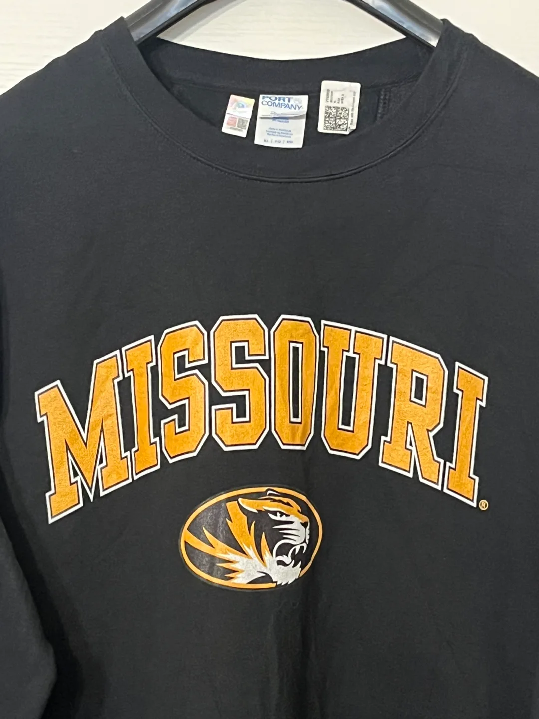 Missouri Tigers Crewneck Sweatshirt • Men’s Size XL image indicator(2)