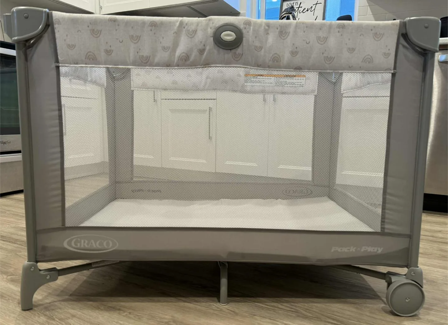 Graco Pack 'n Play Portable Playard thumbnail