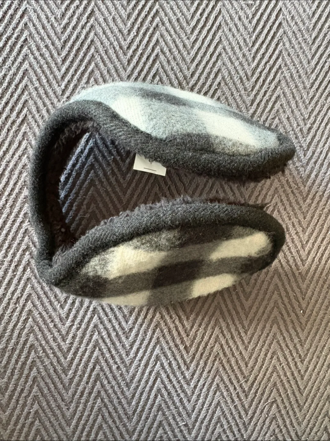 #freecycle Earmuffs - Grey & White thumbnail