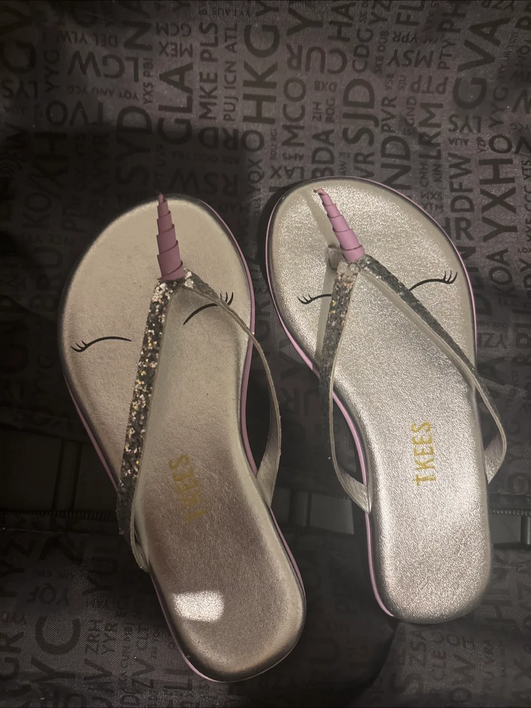 Tkees Unicorn Flip Flops - Size 9 thumbnail