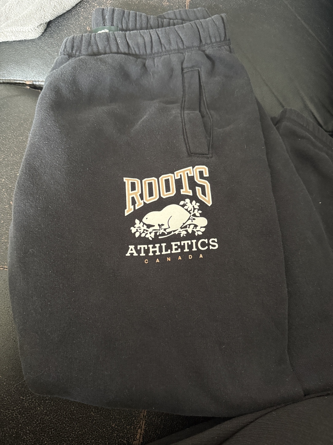 Roots sweatpants size large