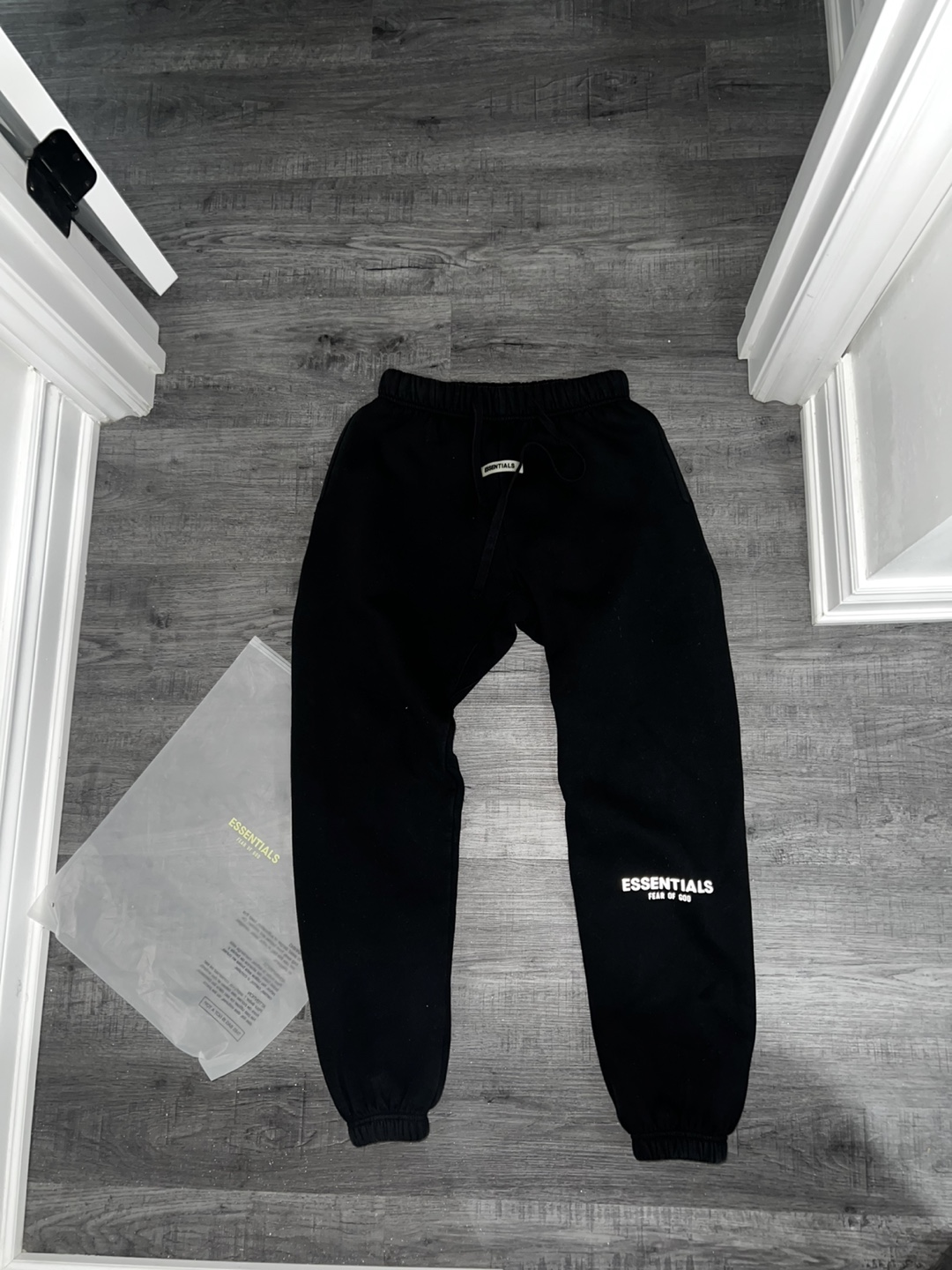 Essential Sweatpants - photo 2