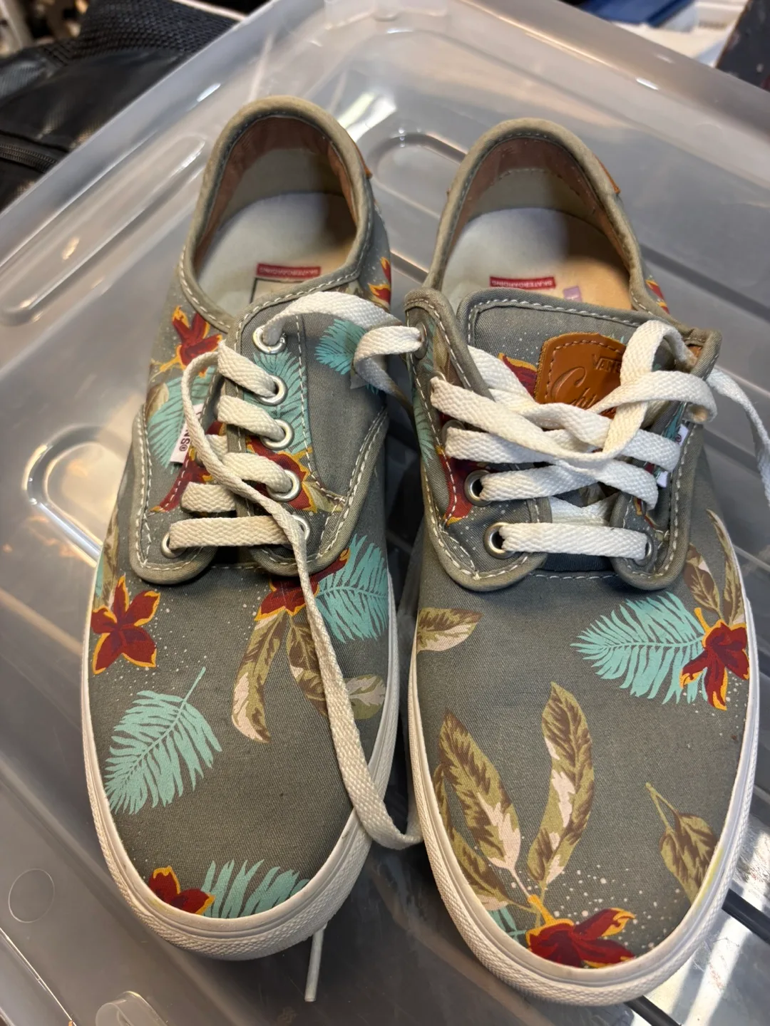 Vans Floral Skate Shoes - Size 7.5 thumbnail