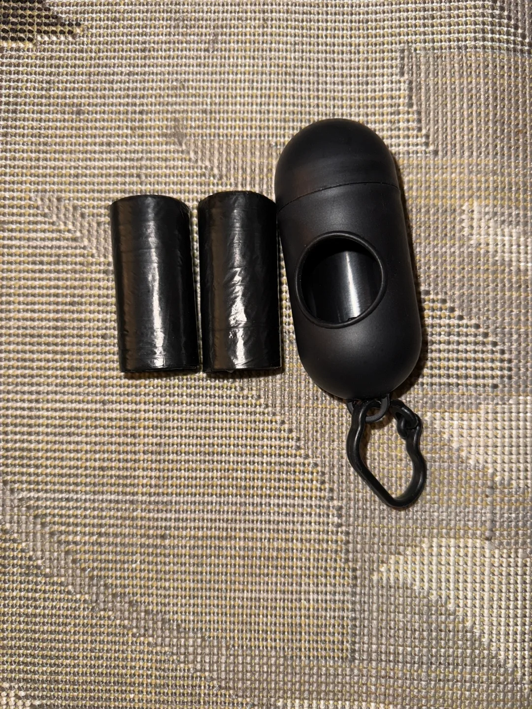 Poop Bag Holder image indicator(2)