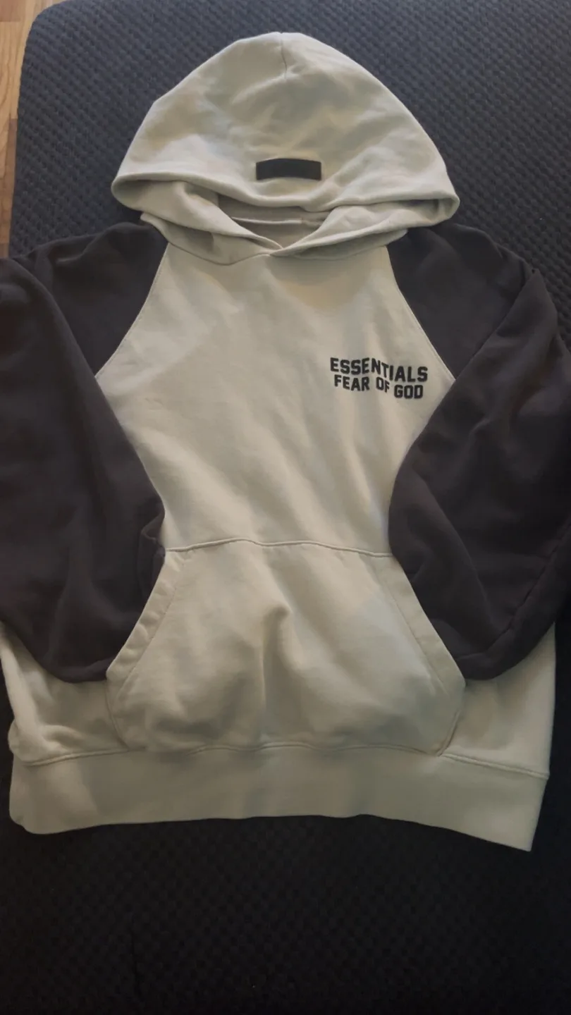 Essentials Fear of God Hoodie thumbnail