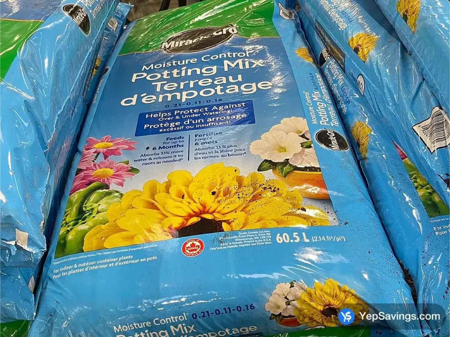 Miracle-Gro Moisture Control Potting Mix - 60.5L image indicator(3)