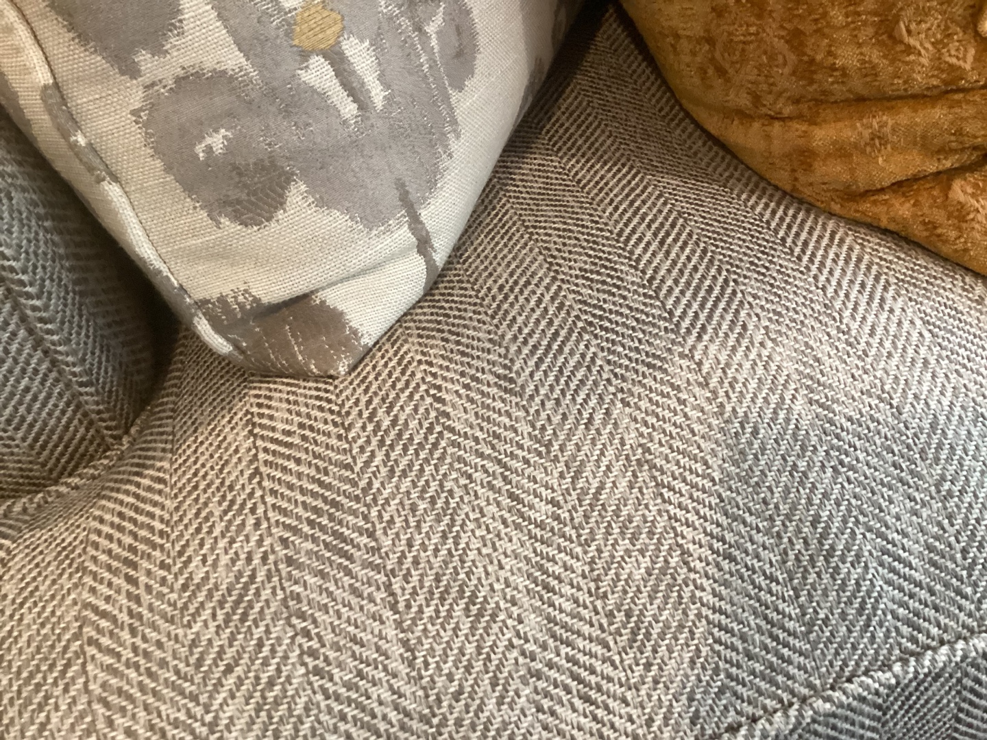 Immaculate Craftmaster 3 Piece    Herringbone Sectional - photo 3