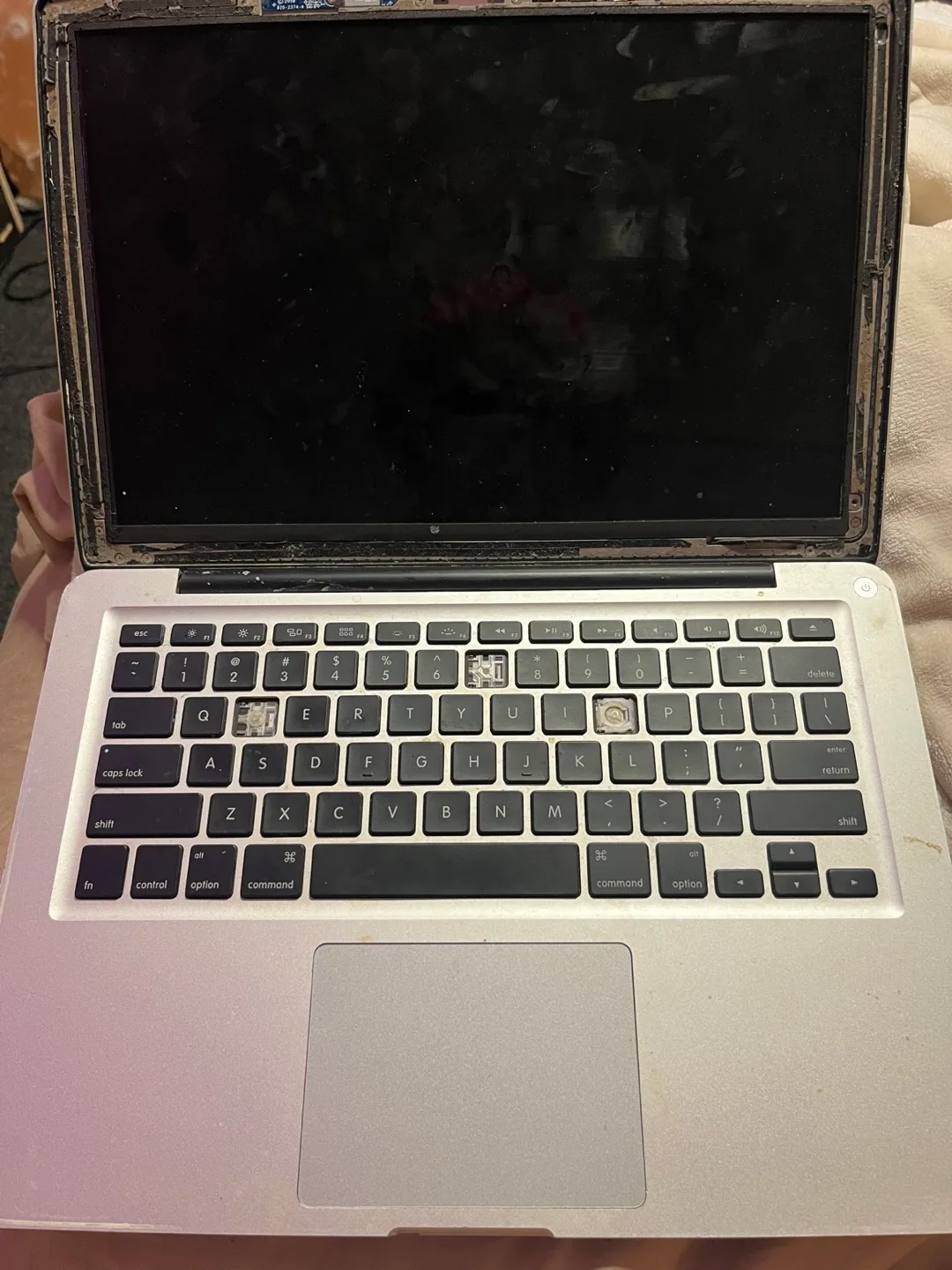 Damaged Apple Macbook - For Parts image indicator(2)