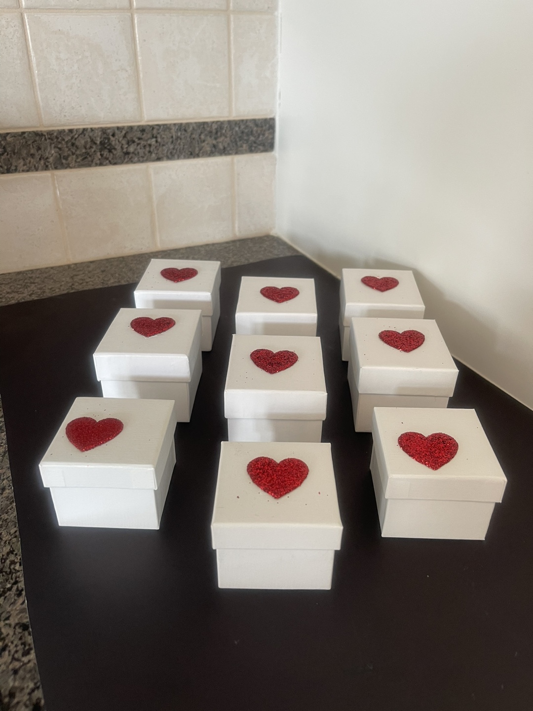 REDUCED - 16 White GIFT BOXES-9 have red glittery hearts - photo 2