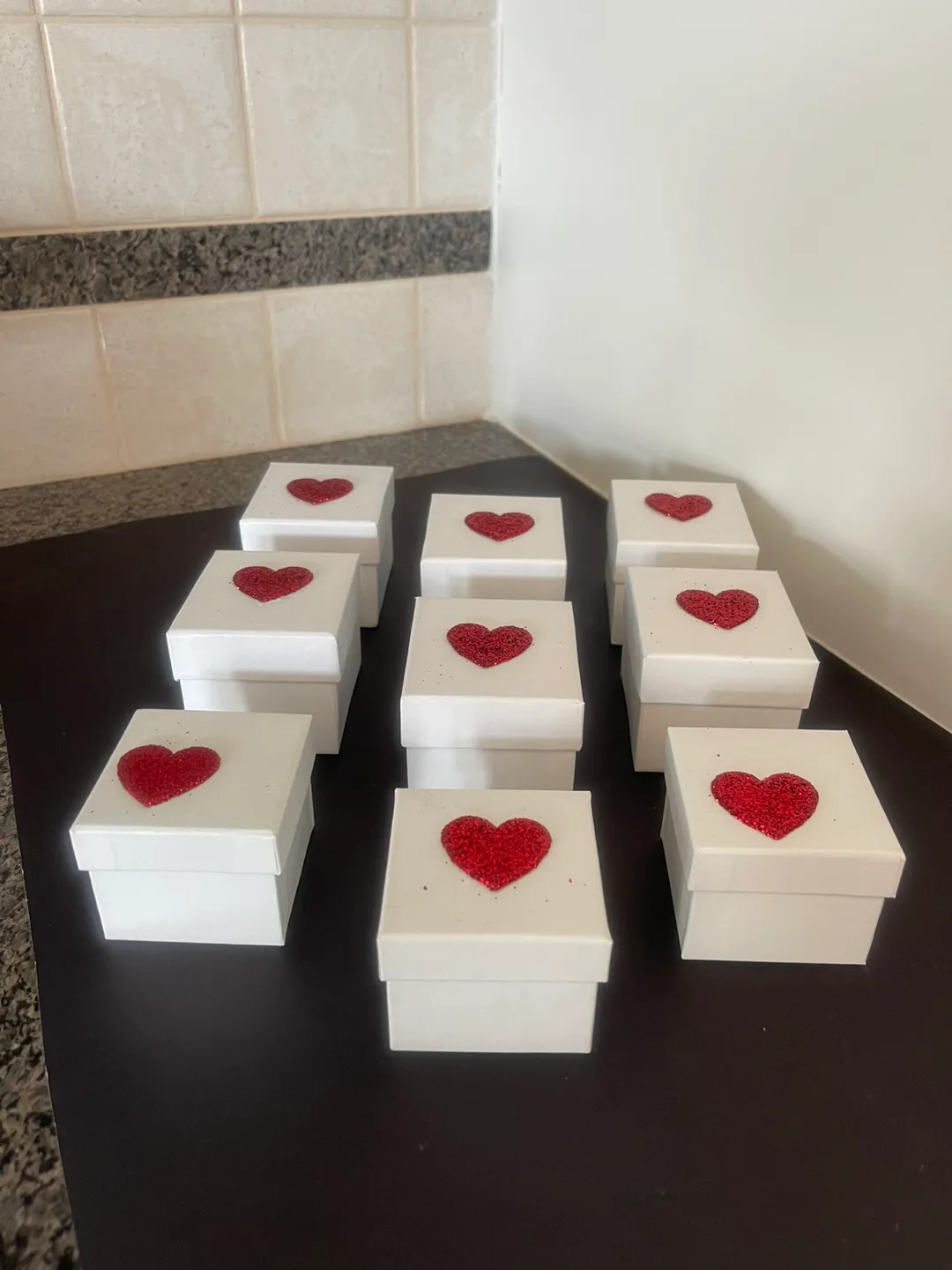 REDUCED - 16 White GIFT BOXES-9 have red glittery hearts image indicator(2)