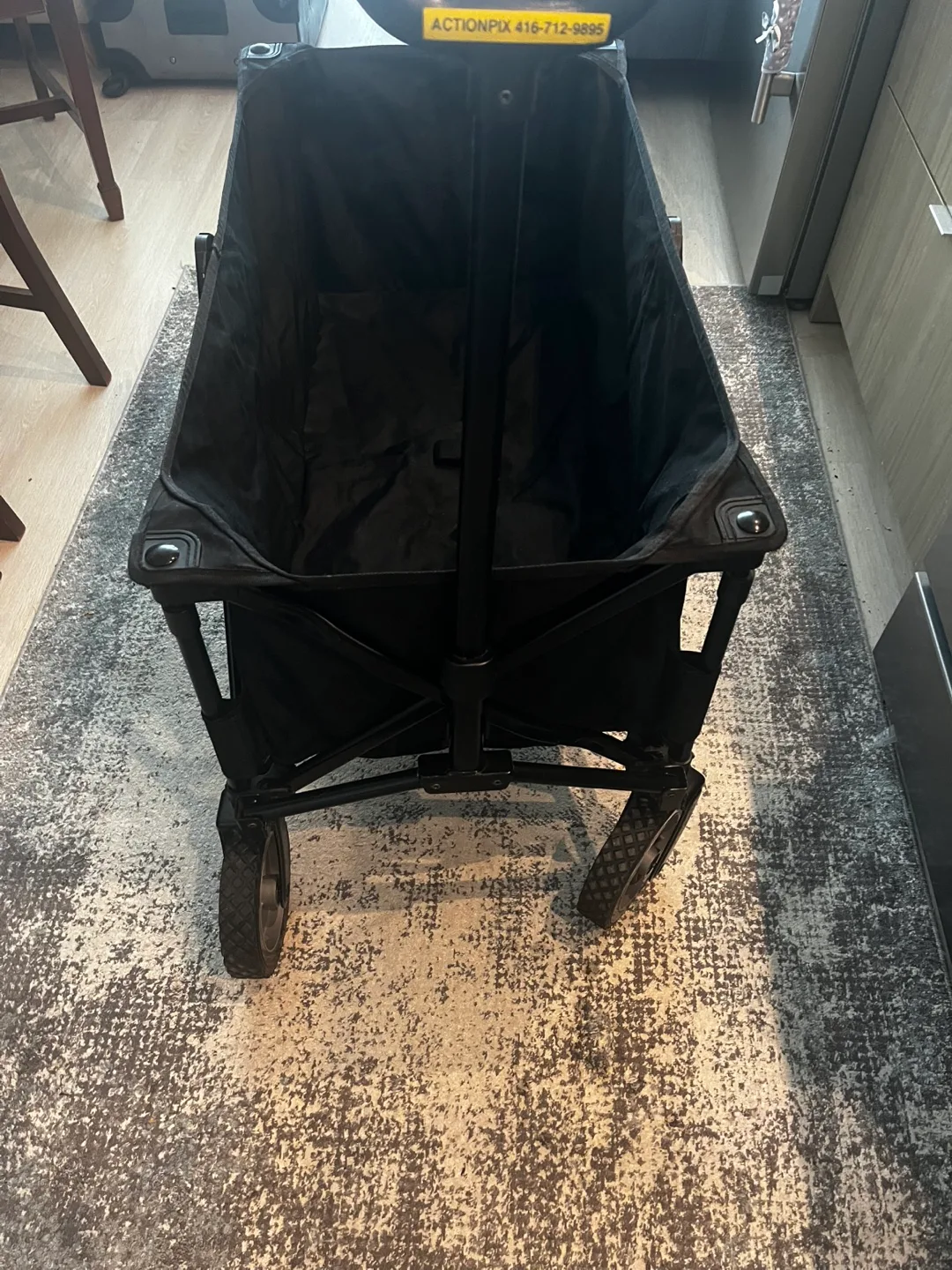 Woods Folding Wagon - Black image indicator(5)