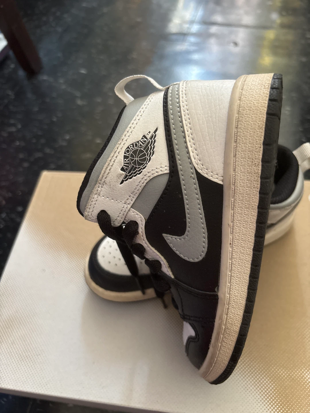 Nike Air Jordan 1 Toddler Shoes - Size 12C - photo 2