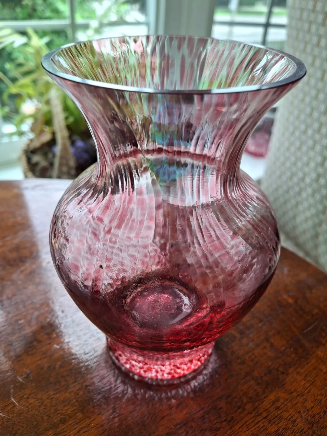Small pink/cranberry coloured glass vase image indicator(4)