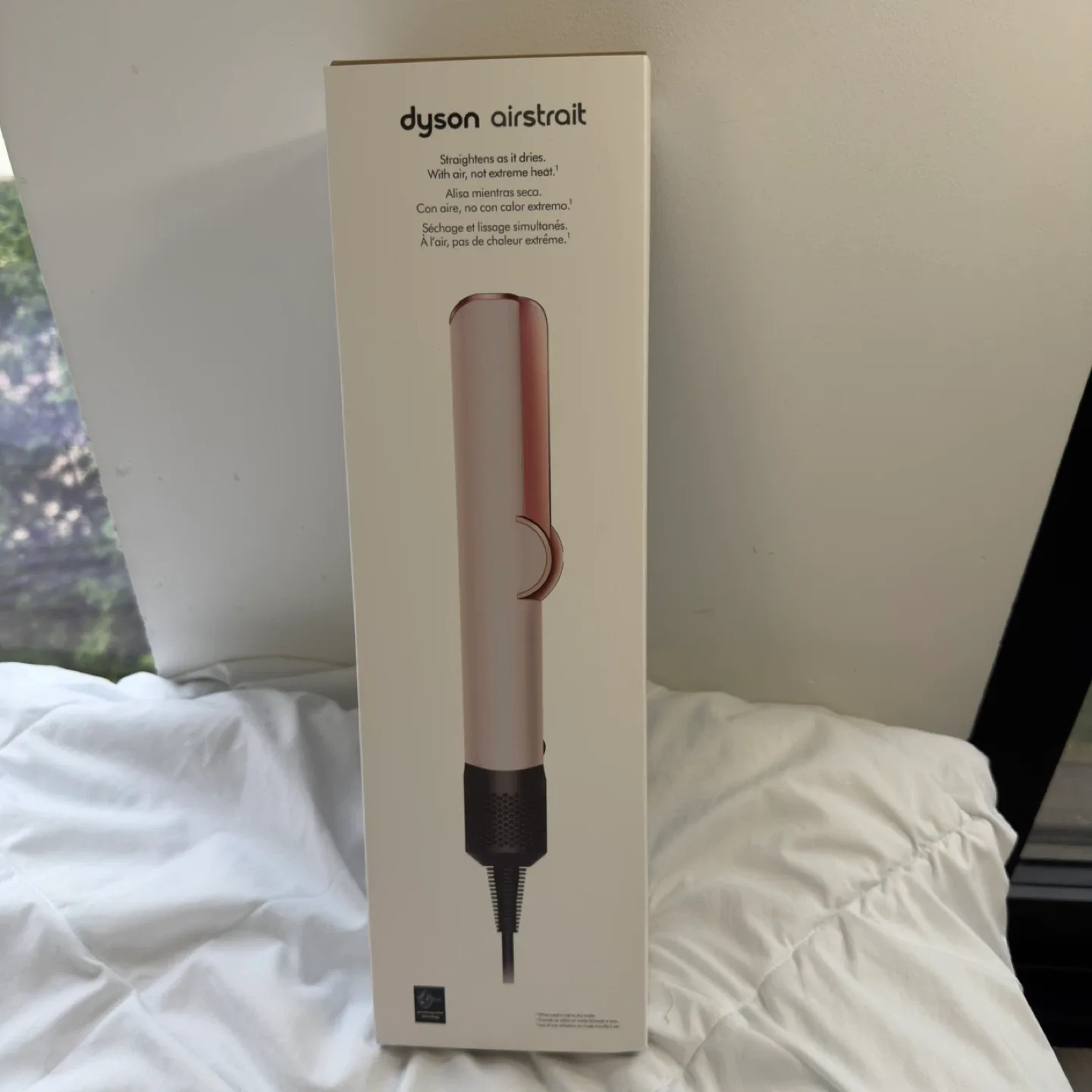 *SEALED* Dyson Airstrait Straightener Pink/Sakura thumbnail