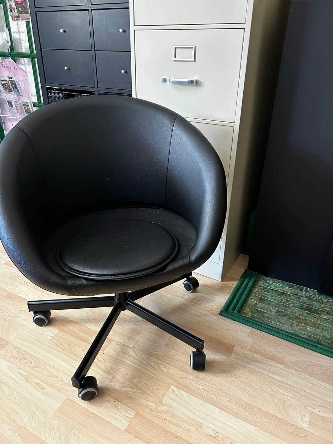 Brand new Black Swivel Egg Chair