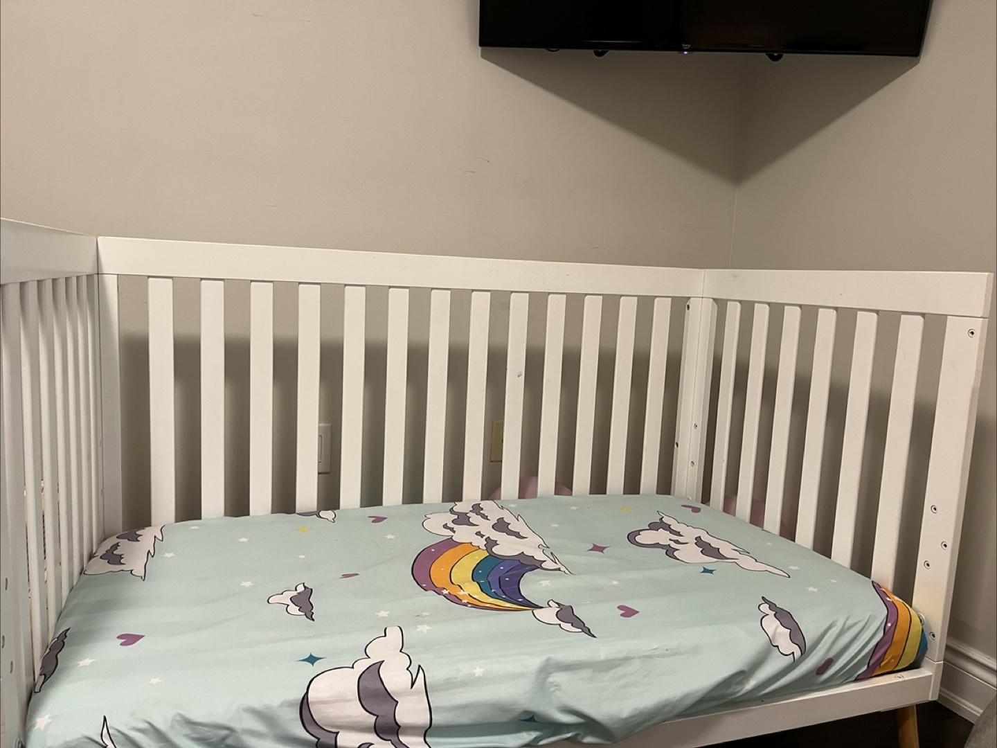 White Baby Crib - photo 2