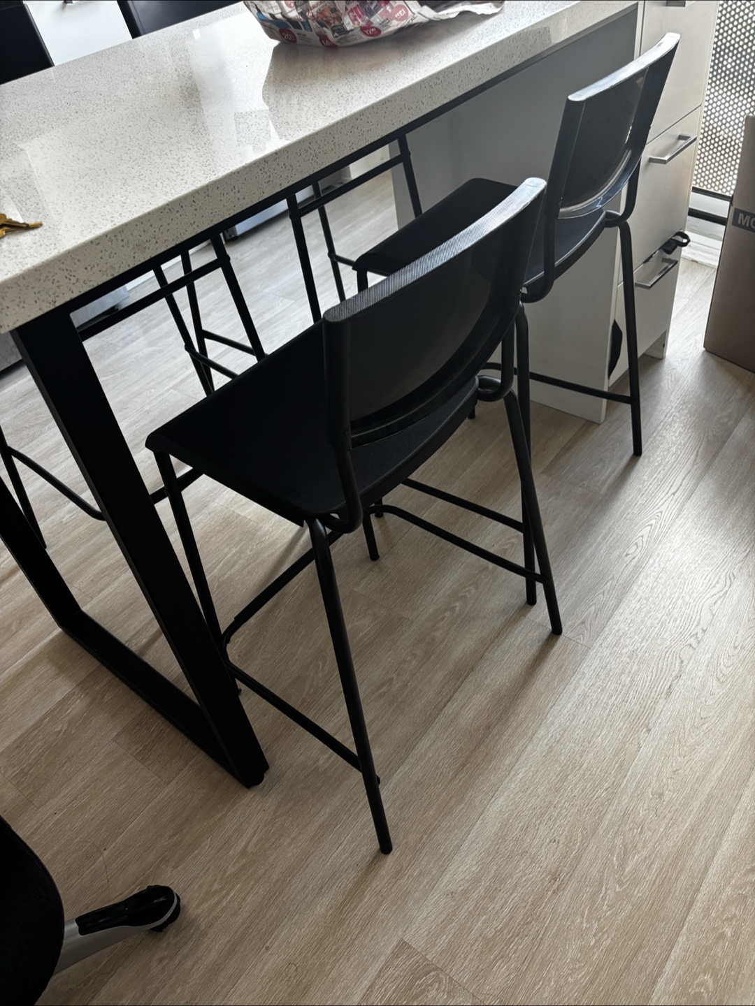 Set of 4 Black Bar Stools (2 lower and 2 higher stools) - photo 3