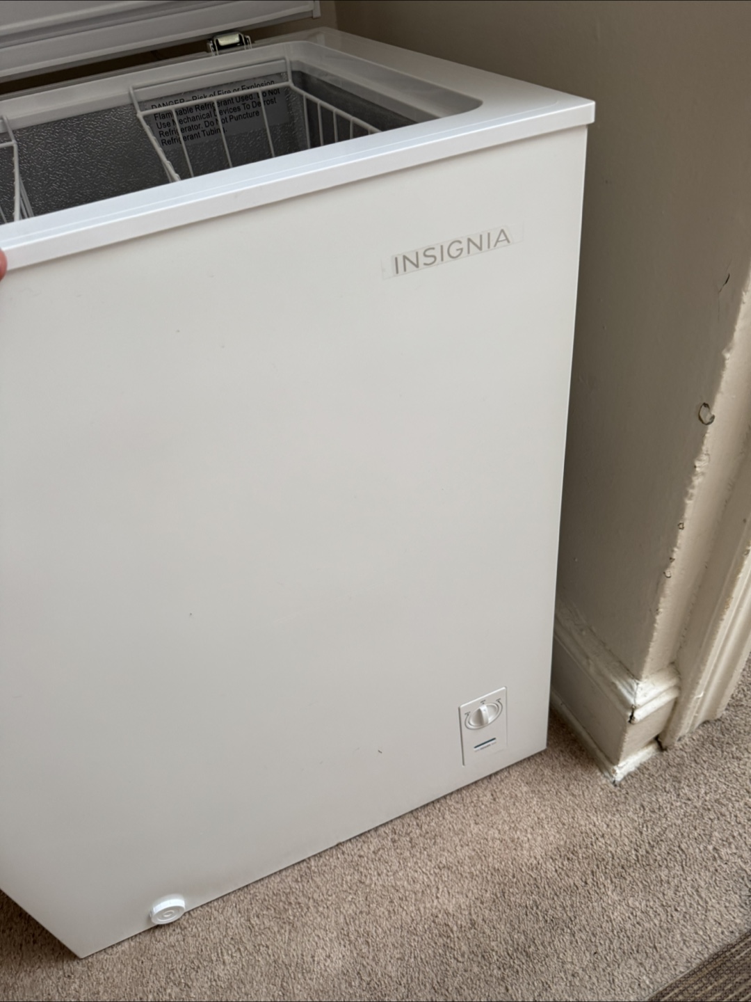 Insignia Chest Freezer - White - photo 4