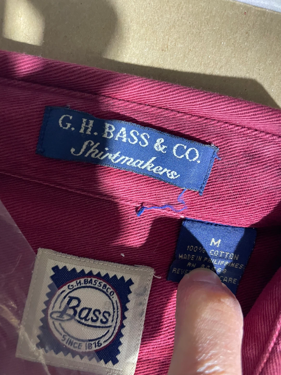 G.H. Bass & Co. Shirtmakers - Size M