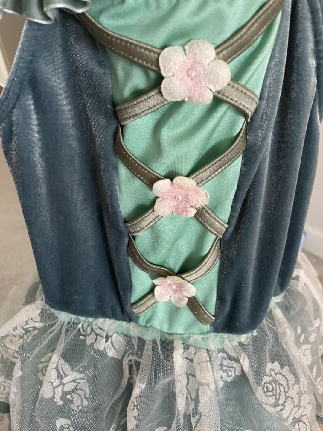 Beautiful Girl's ballet Dress - photo 2